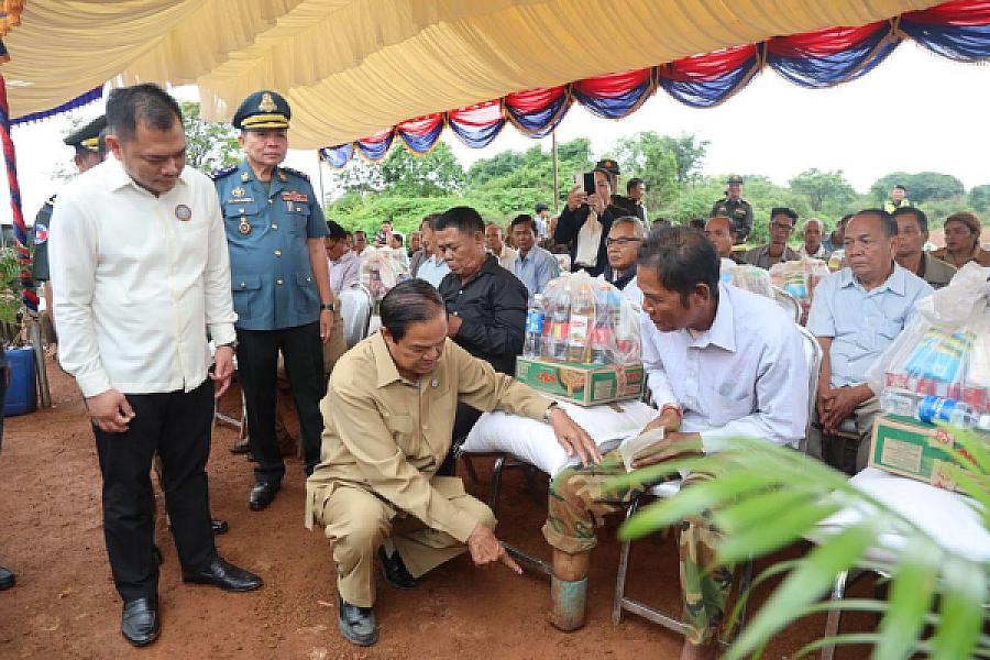 អ្នកឧកញ្ញា ម៉ម វណ្ណឌី បន្តជួយគាំទ្រអតីតយុទ្ធជន និងនិវត្តជន តាមរយៈគម្រោងចិញ្ចឹមជ្រូកកណ្ដុរ - Image 3