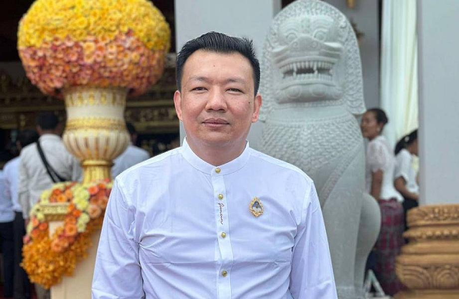 Mr. Prom Marady, President of the Students for Society Association, has contributed 1.07 billion riels to organize the Extraordinary General Assembly of the Cambodian Veterans Association nationwide