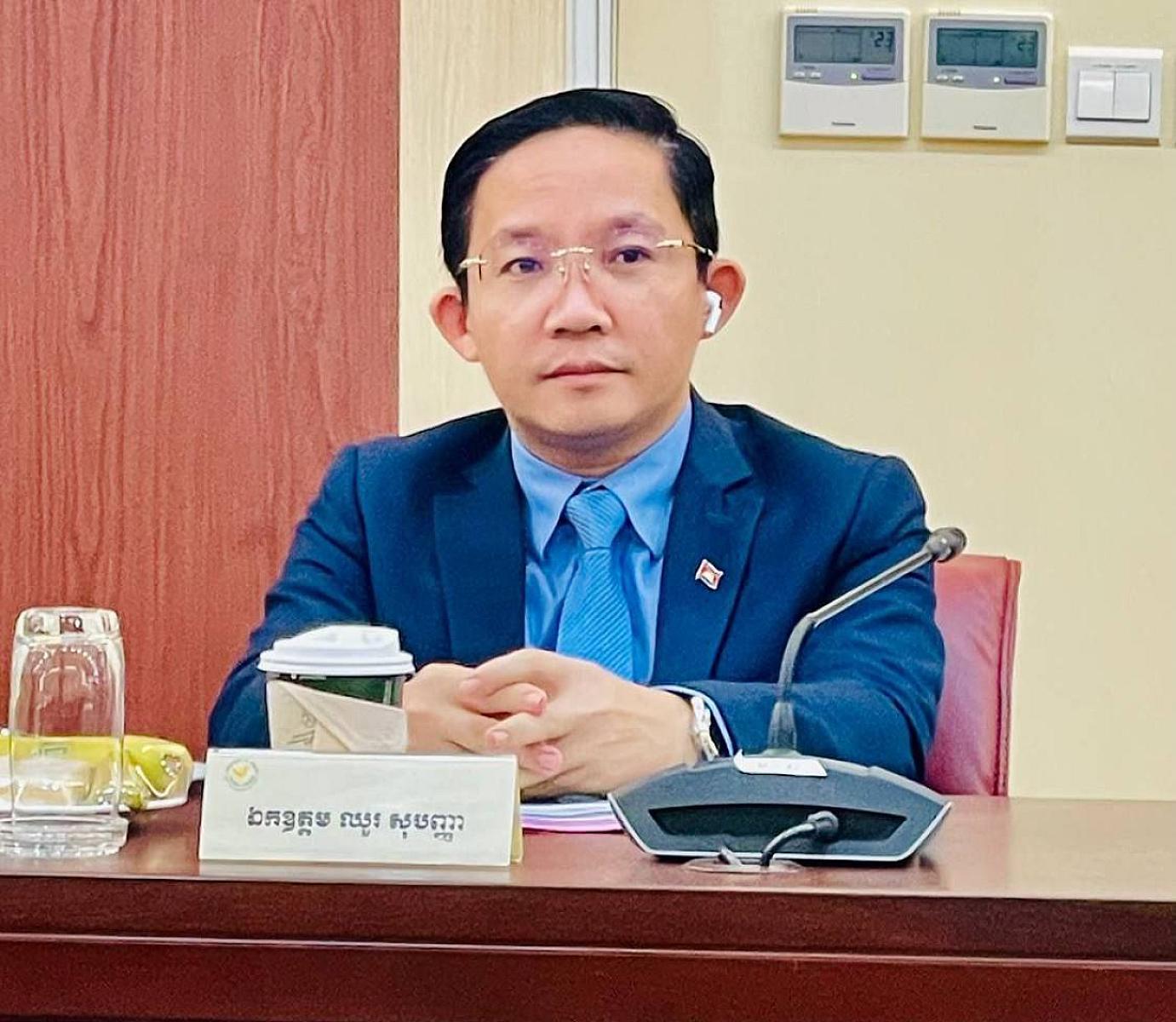 ឯកឧត្តម ឈួរ សុបញ្ញា រដ្ឋលេខាធិការ និងជានាយកខុទ្ទកាល័យក្រសួងធម្មការ និងសាសនា ចូលរួមថវិកាចំនួន ២,៣៤៥,៦៧០រៀល ដើម្បីរៀបចំមហាសន្និបាតវិសាមញ្ញតំណាងសមាគមអតីតយុទ្ធជនកម្ពុជាទូទាំងប្រទេស