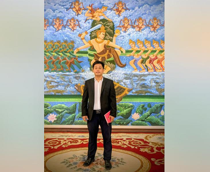 His Excellency Sirek Tepi, President of the Cambodian Youth Association for Charity and Development, has contributed 100,000 riels to organize the Extraordinary General Assembly of the Cambodian Veterans Association nationwide