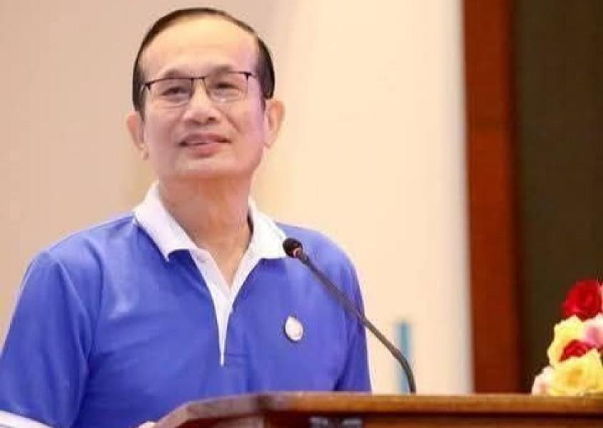 Dr. Krus Sarath, Director of the Health Department of the Siem Reap Administration, has donated 200,000 riels to organize the Extraordinary General Assembly of the Cambodian Veterans Association nationwide