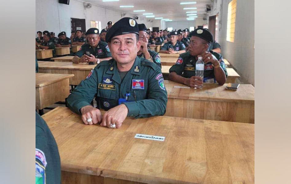 Colonel Thon Samon, Commander of Border Police Battalion No. 611, has contributed 100,000 riels to organize an extraordinary general assembly of representatives of the Cambodian Veterans Association nationwide