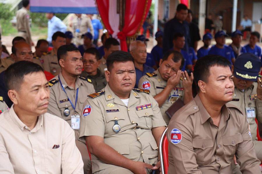 ឯកឧត្តម កិត្តិសង្គហបណ្ឌិត គន់ គីម ប្រគល់ផ្ទះ៣៨ខ្នង ជាអំណោយរបស់សម្ដេចមហាបវរធិបតី ហ៊ុន ម៉ាណែត ជូនអតីតយុទ្ធជន នៅស្រុកពញាក្រែក ខេត្តត្បូងឃ្មុំ - Image 15